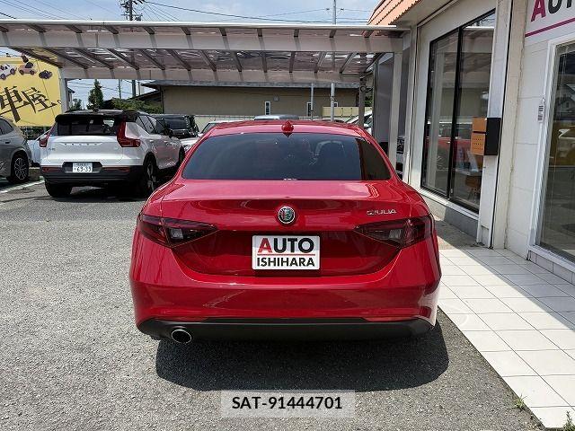 ALFA ROMEO Giulia 2018-10 8072654-3
