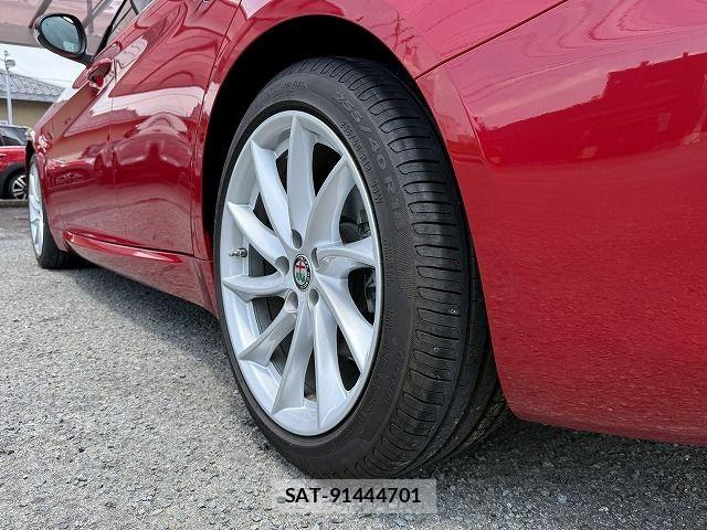 ALFA ROMEO Giulia 2018-10 8072654-4