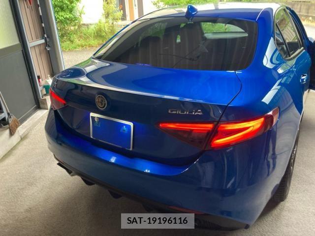ALFA ROMEO Giulia 2022-12 8244438-2