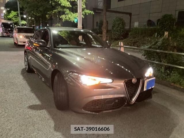 ALFA ROMEO Giulia 2022-05 8484737-0
