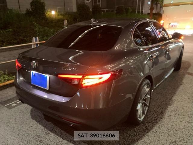 ALFA ROMEO Giulia 2022-05 8484737-3