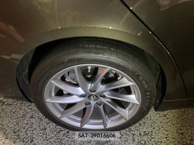 ALFA ROMEO Giulia 2022-05 8484737-6