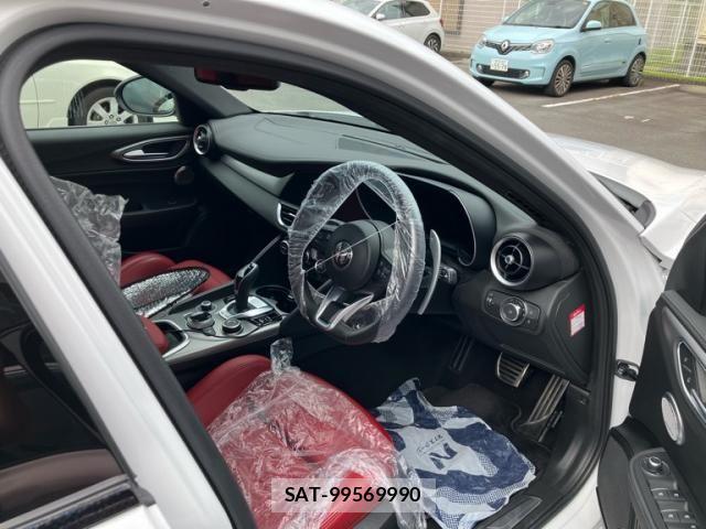 ALFA ROMEO Giulia 2024-12 8625596-12