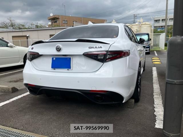 ALFA ROMEO Giulia 2024-12 8625596-4