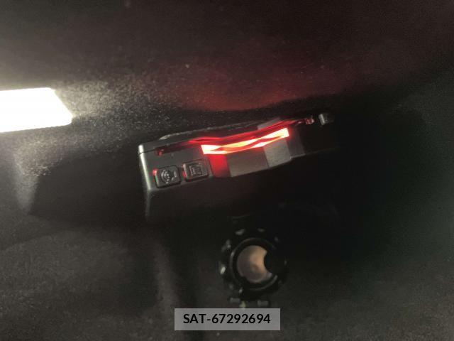 ALFA ROMEO Giulia 2017-12 8878476-14
