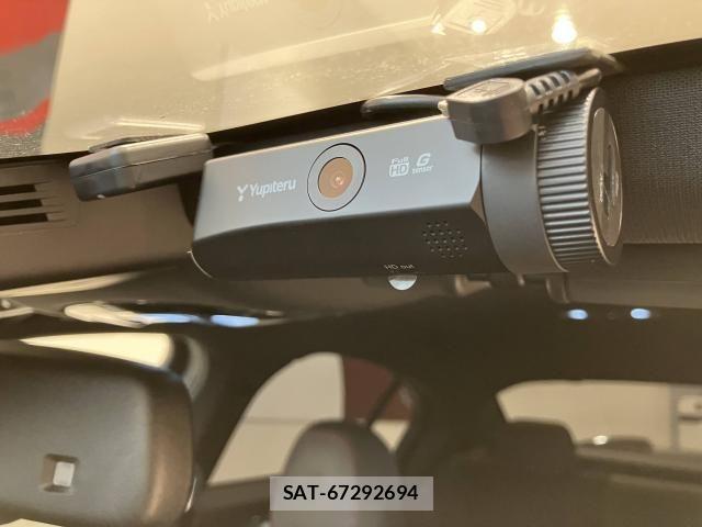 ALFA ROMEO Giulia 2017-12 8878476-16