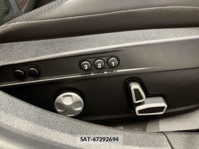 ALFA ROMEO Giulia 2017-12 8878476-17