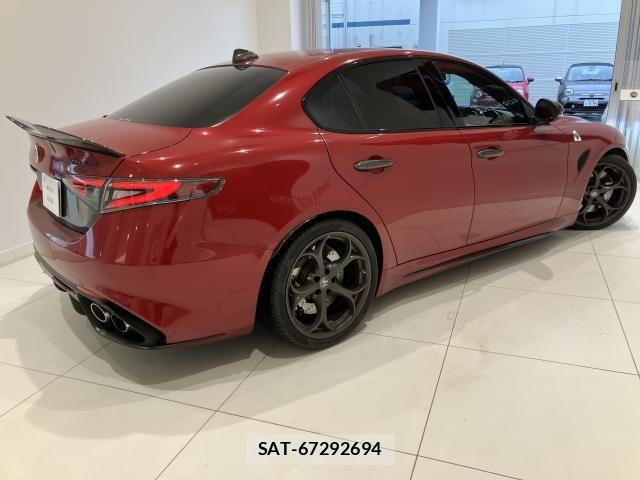 ALFA ROMEO Giulia 2017-12 8878476-2