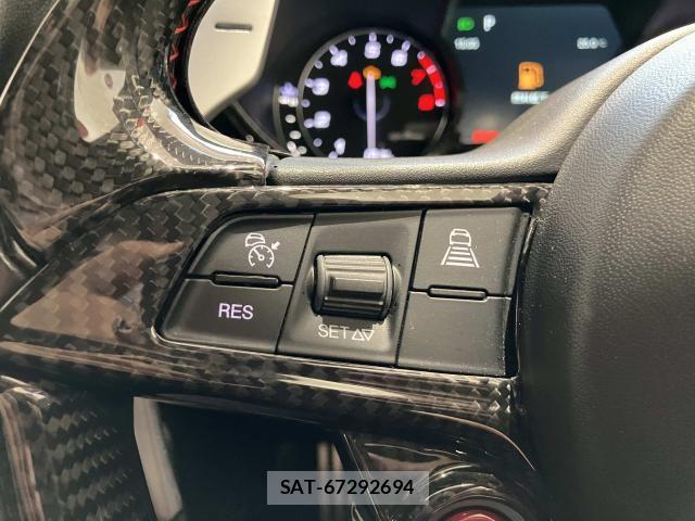 ALFA ROMEO Giulia 2017-12 8878476-6