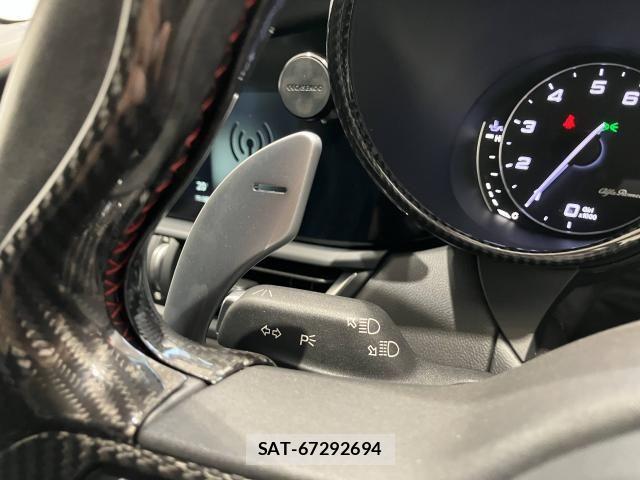 ALFA ROMEO Giulia 2017-12 8878476-8