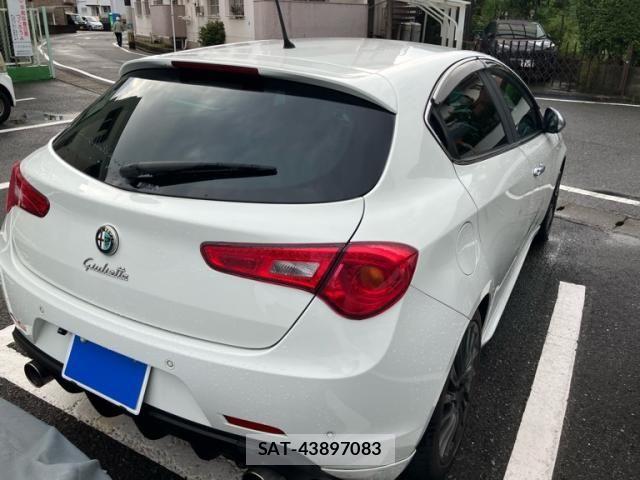 ALFA ROMEO GIULIETTA 2012-10 1311470-2
