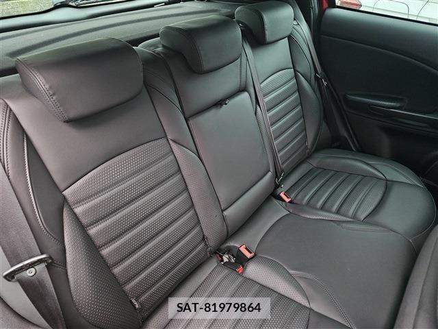 ALFA ROMEO GIULIETTA 2019-12 1657062-13