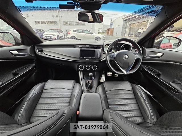 ALFA ROMEO GIULIETTA 2019-12 1657062-15