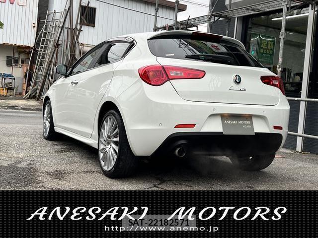 ALFA ROMEO GIULIETTA 2013-06 1818553-1