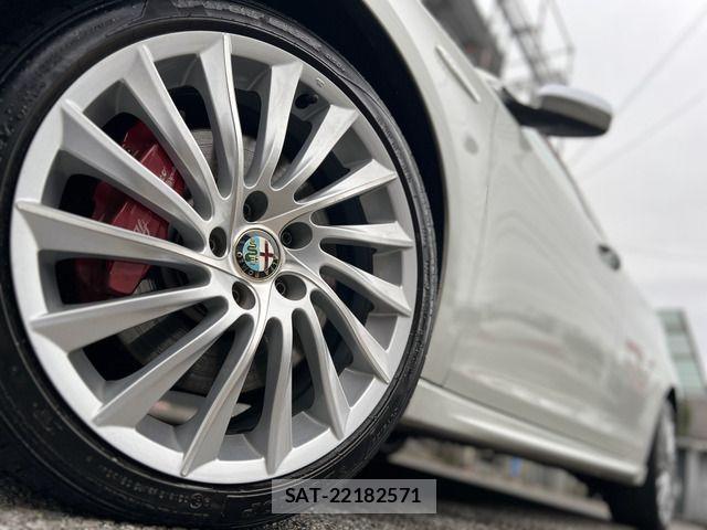ALFA ROMEO GIULIETTA 2013-06 1818553-2