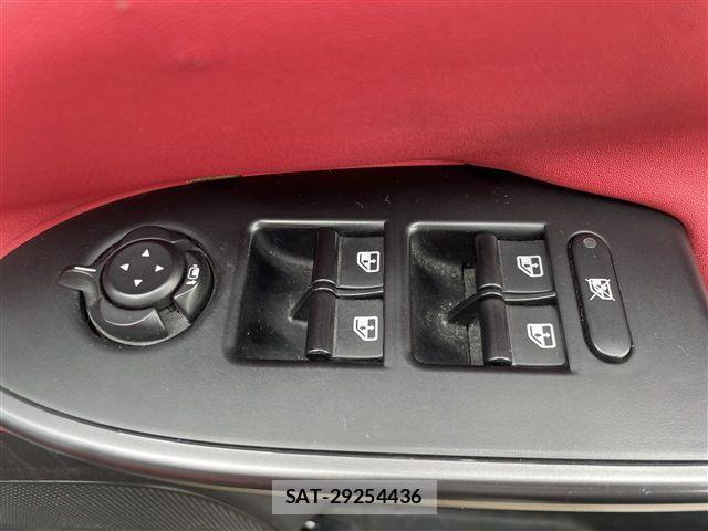ALFA ROMEO GIULIETTA 2015-02 4585779-16
