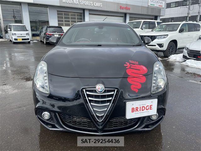 ALFA ROMEO GIULIETTA 2015-02 4585779-2