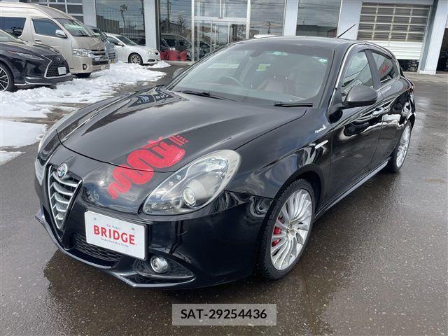ALFA ROMEO GIULIETTA 2015-02 4585779-3
