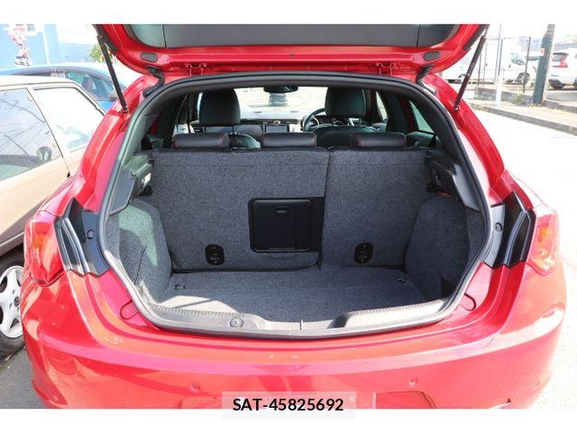 ALFA ROMEO GIULIETTA 2013-02 5859202-14