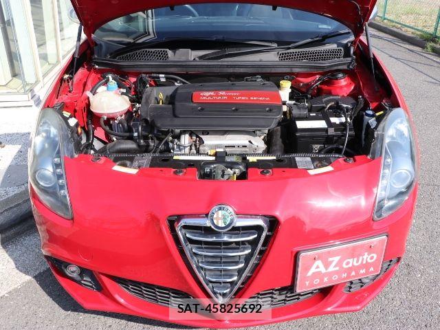ALFA ROMEO GIULIETTA 2013-02 5859202-16