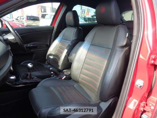 ALFA ROMEO GIULIETTA 2013-03 6008224-12