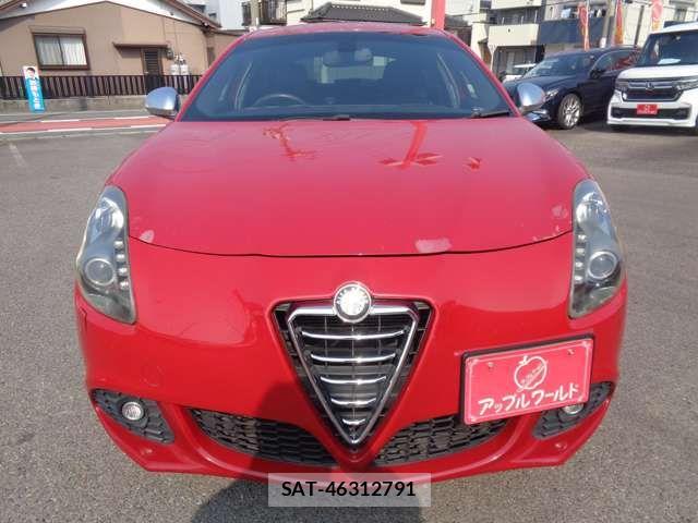 ALFA ROMEO GIULIETTA 2013-03 6008224-4