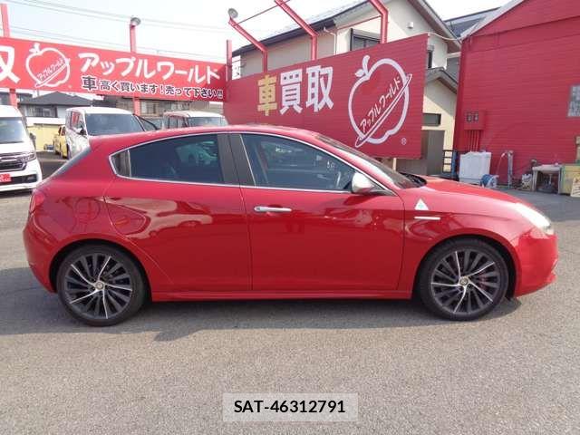 ALFA ROMEO GIULIETTA 2013-03 6008224-6