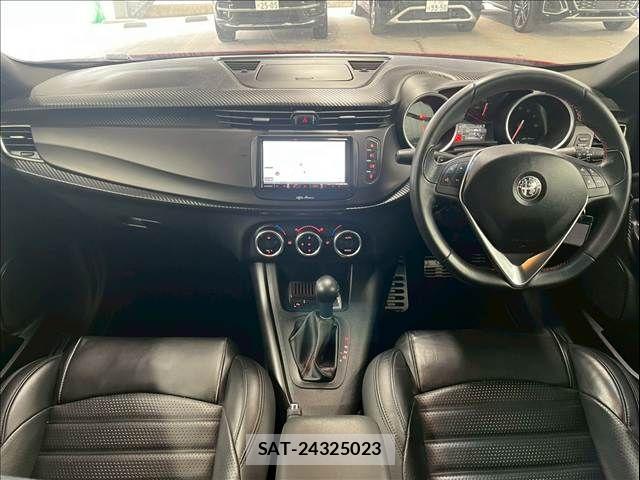 ALFA ROMEO GIULIETTA 2021-06 6275575-2