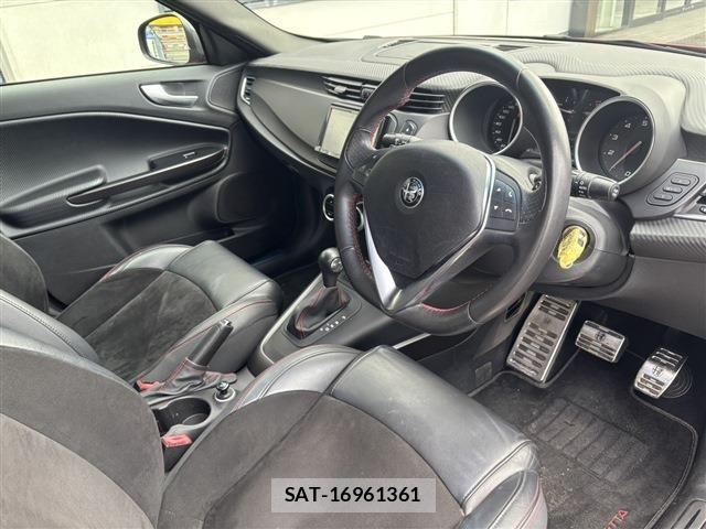 ALFA ROMEO GIULIETTA 2017-05 6610249-10