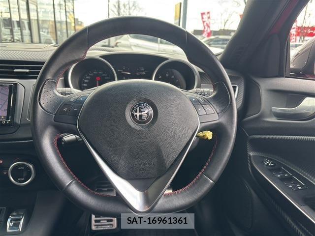 ALFA ROMEO GIULIETTA 2017-05 6610249-14