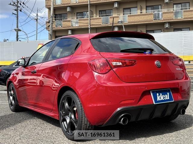 ALFA ROMEO GIULIETTA 2017-05 6610249-6