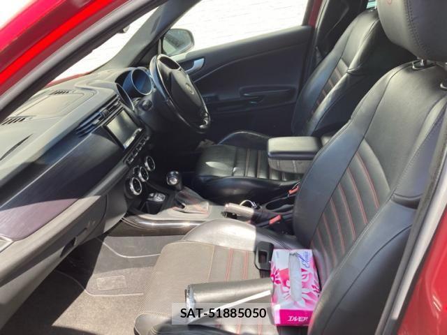 ALFA ROMEO GIULIETTA 2013-09 6669989-14
