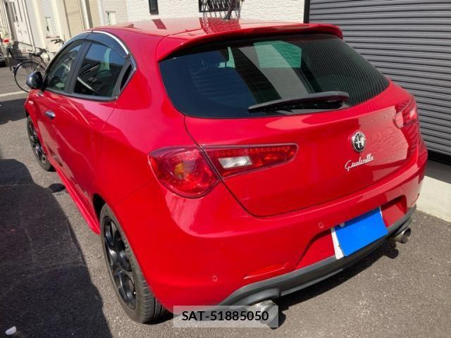 ALFA ROMEO GIULIETTA 2013-09 6669989-3