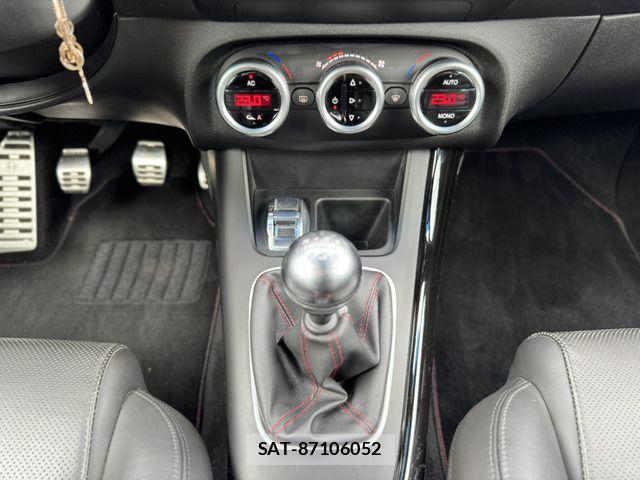 ALFA ROMEO GIULIETTA 2013-03 6674787-12