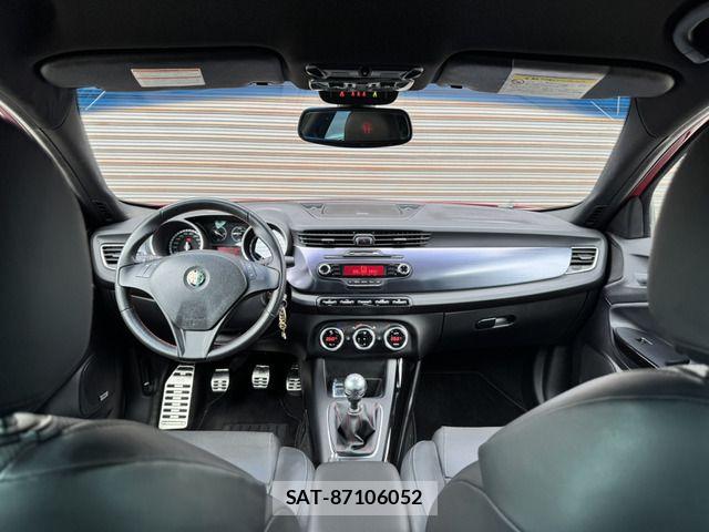 ALFA ROMEO GIULIETTA 2013-03 6674787-3