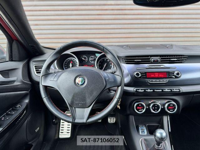 ALFA ROMEO GIULIETTA 2013-03 6674787-4