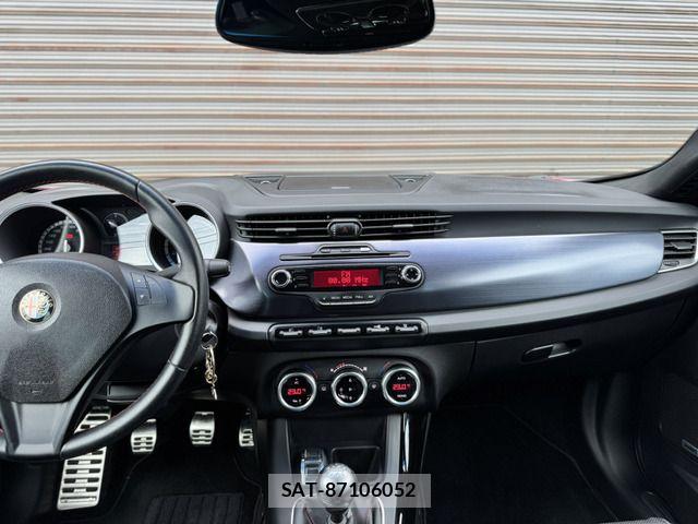 ALFA ROMEO GIULIETTA 2013-03 6674787-5