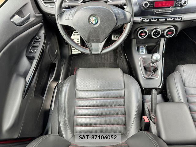 ALFA ROMEO GIULIETTA 2013-03 6674787-7