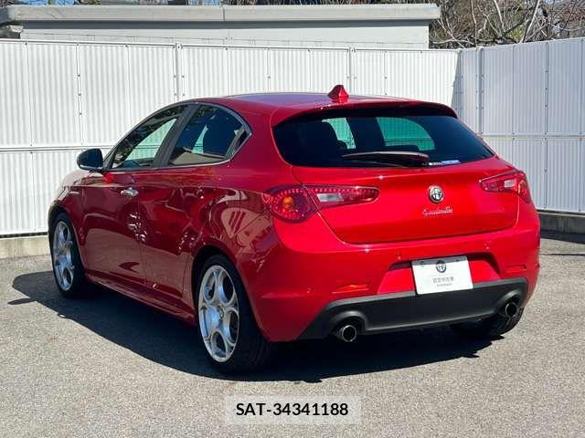 ALFA ROMEO GIULIETTA 2012-02 7325213-11