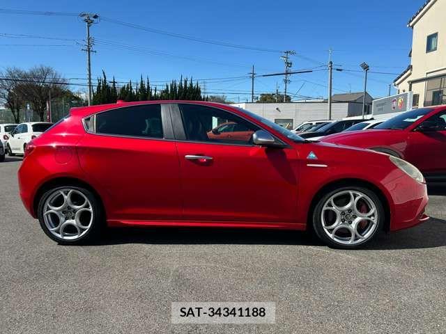 ALFA ROMEO GIULIETTA 2012-02 7325213-6