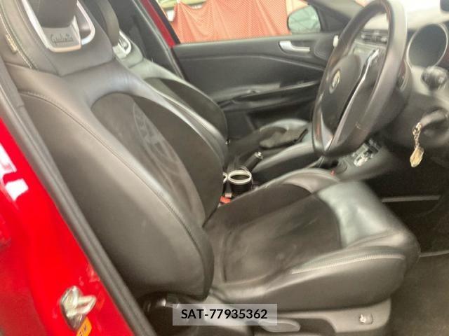 ALFA ROMEO GIULIETTA 2015-07 7356620-12
