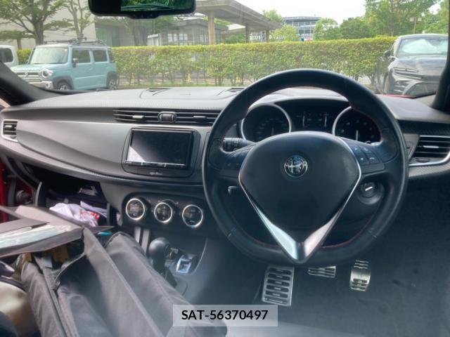 ALFA ROMEO GIULIETTA 2020-06 7508029-16