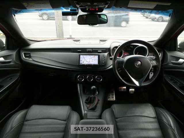 ALFA ROMEO GIULIETTA 2021-06 7499298-7