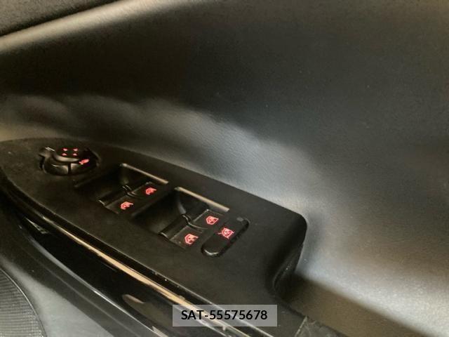 ALFA ROMEO GIULIETTA 2012-07 7499299-17