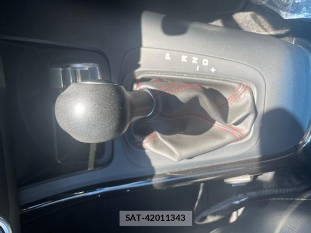 ALFA ROMEO GIULIETTA 2013-05 7614656-10
