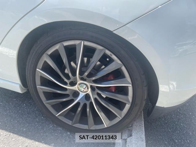 ALFA ROMEO GIULIETTA 2013-05 7614656-15