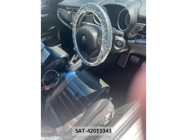 ALFA ROMEO GIULIETTA 2013-05 7614656-2
