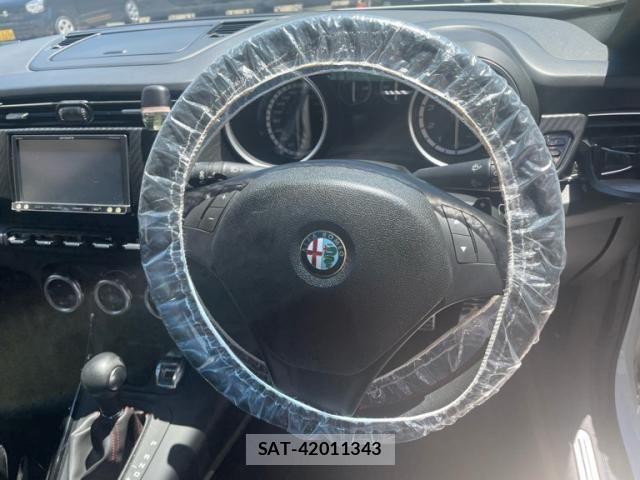 ALFA ROMEO GIULIETTA 2013-05 7614656-4