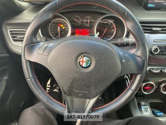 ALFA ROMEO GIULIETTA 2013-06 7720038-12