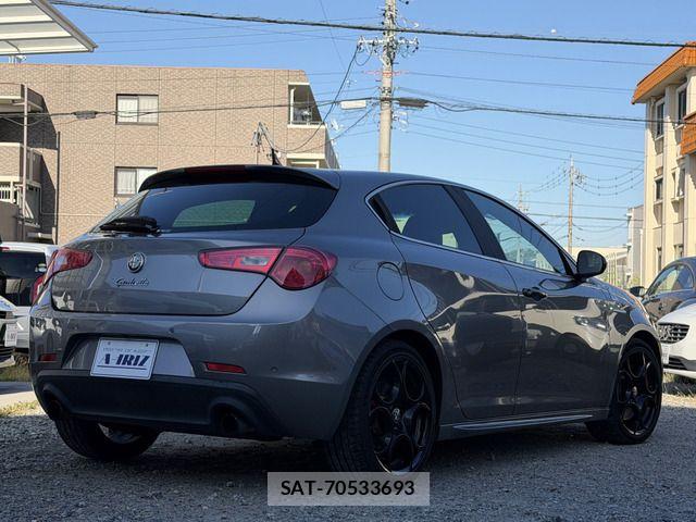 ALFA ROMEO GIULIETTA 2015-09 7720031-1